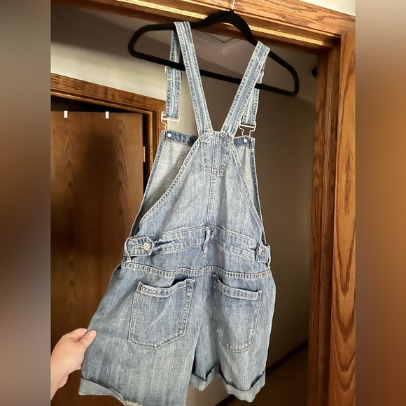 NWT Blank NYC Medium Wash Short Distressed Denim Overalls Size 30 - Picture 7 of 7